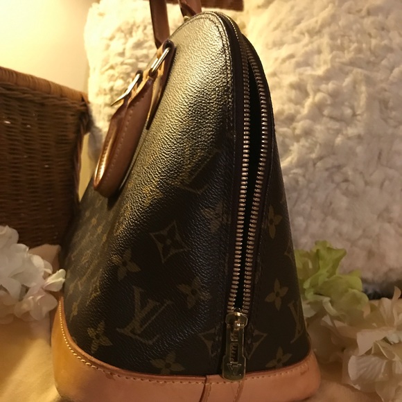 🌟SOLD!!!💜great CONDITION!!💜🌟LOUIS V ALMA PM! - Picture 3 of 8